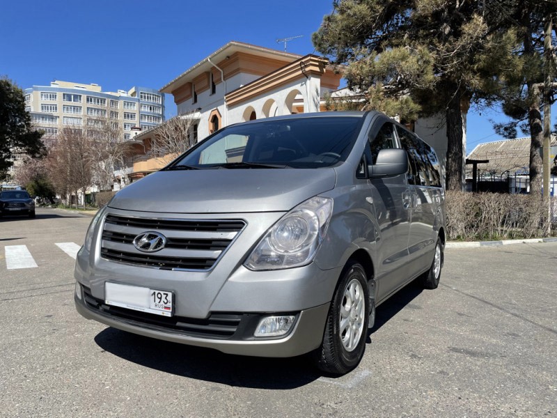 Hyundai H-1 (Grand Starex)