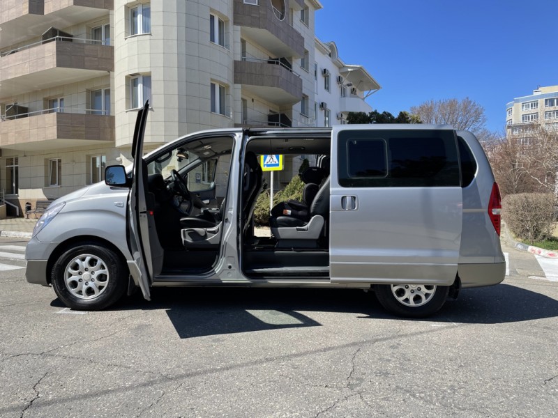 Hyundai H-1 (Grand Starex)