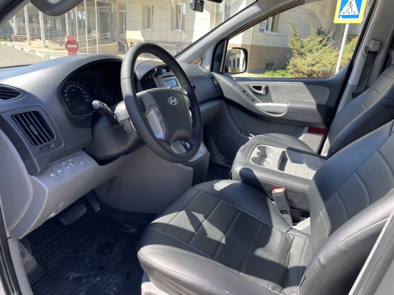Hyundai H-1 (Grand Starex)